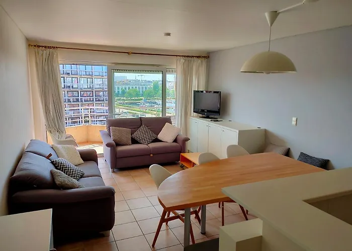 Zongericht Appartement Met Zicht Op De Jachthaven
